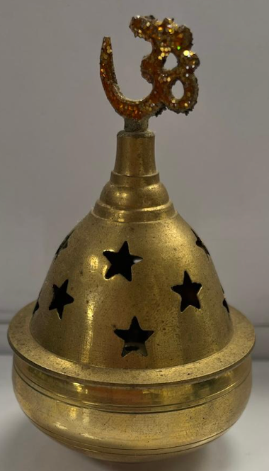 Pooja Diya With Cover Metal 1Pcs - Apna Indian Bazaar